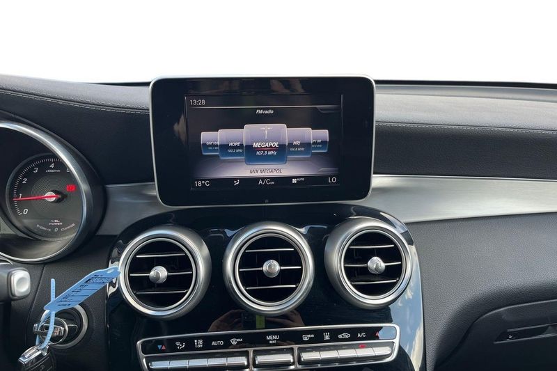 Mercedes GLC350 bild 19