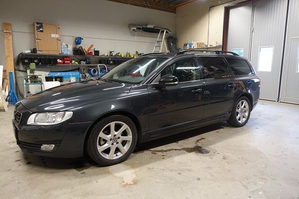 Volvo V70 D4 (181hk) Sport BE/P, Taklucka, Drag, D-Värm, Keyless - 2015