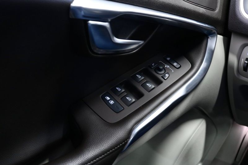Volvo V40 bild 18