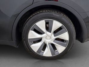 Tesla Model Y bild 34