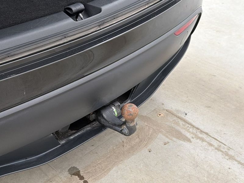 Tesla Model Y bild 11