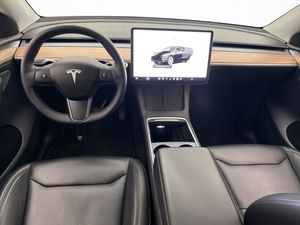 Tesla Model Y bild 18