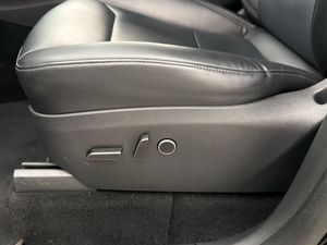 Tesla Model Y bild 16