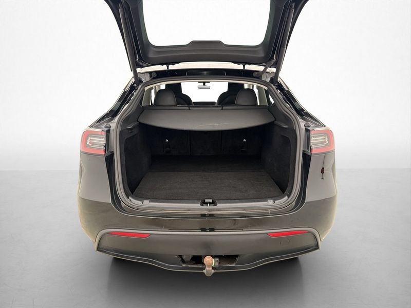 Tesla Model Y bild 10