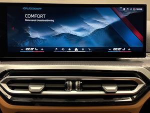 BMW i4 bild 31