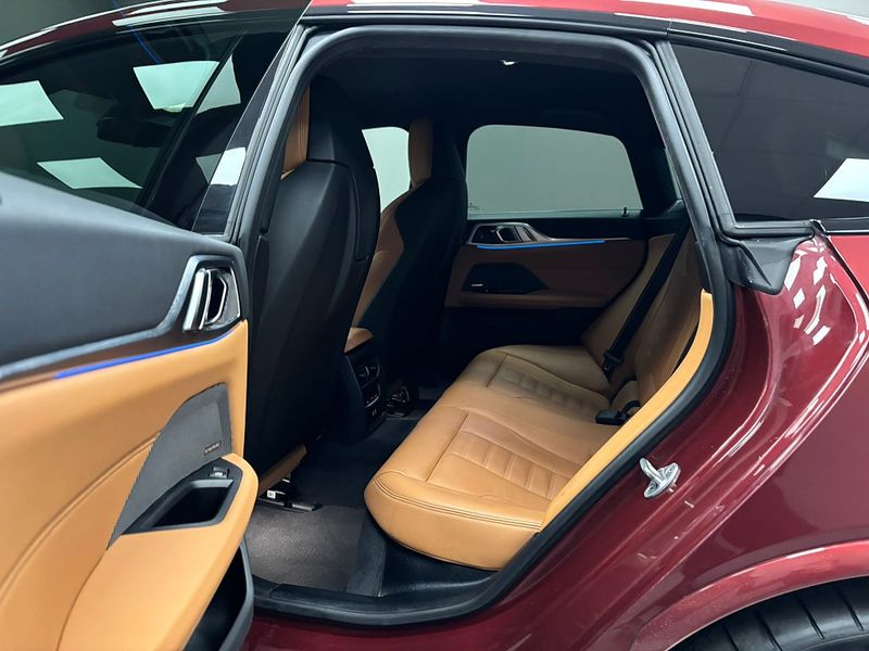 BMW i4 bild 17