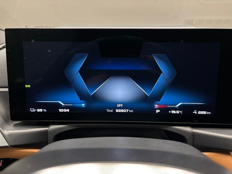 BMW i4 bild 26