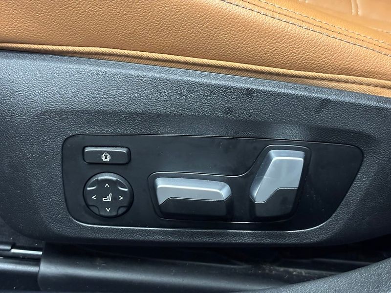 BMW i4 bild 21