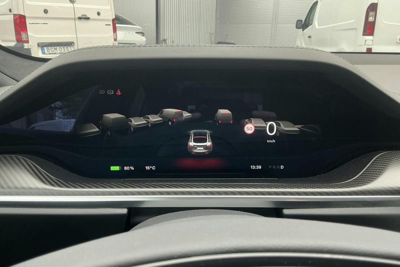 Tesla Model S bild 12