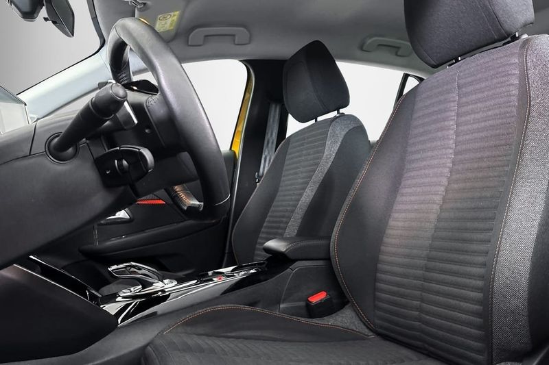 Peugeot 208 bild 5