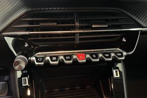 Peugeot 208 bild 14