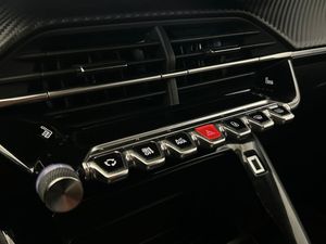 Peugeot 208 bild 12