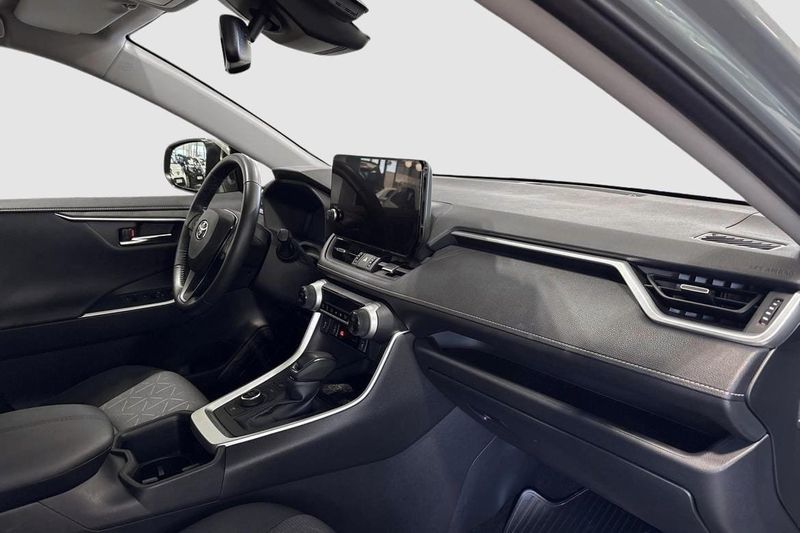 Toyota RAV4 bild 8