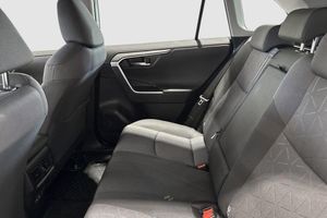 Toyota RAV4 bild 9