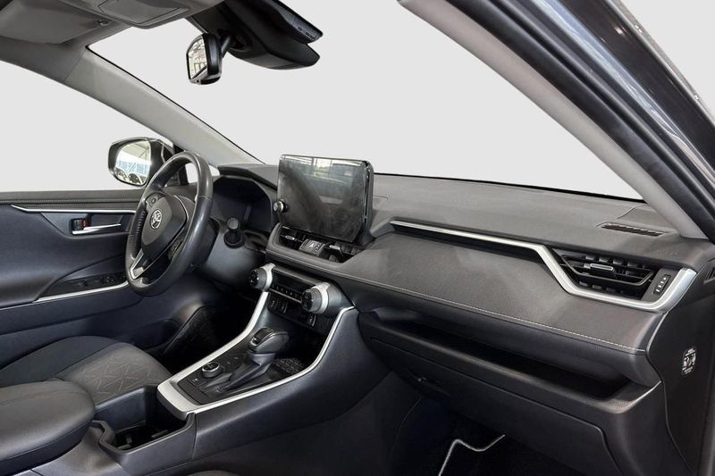 Toyota RAV4 bild 8