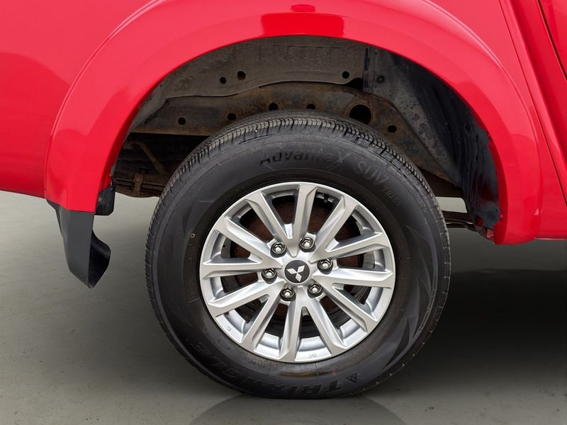 Mitsubishi L200 bild 29