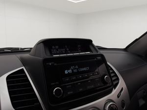 Mitsubishi L200 bild 21