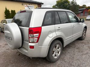 Suzuki Grand Vitara bild 3