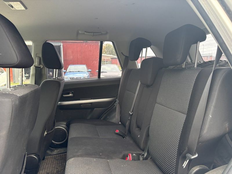 Suzuki Grand Vitara bild 5