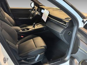 Lynk & Co 01 bild 21