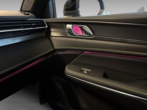 Lynk & Co 01 bild 14