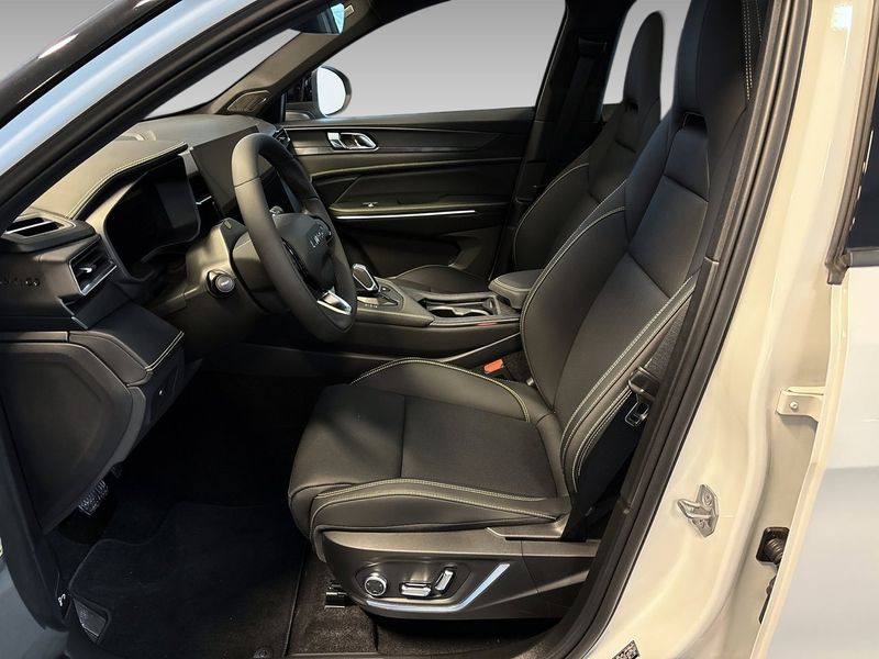 Lynk & Co 01 bild 8