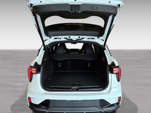 Lynk & Co 01 bild 18