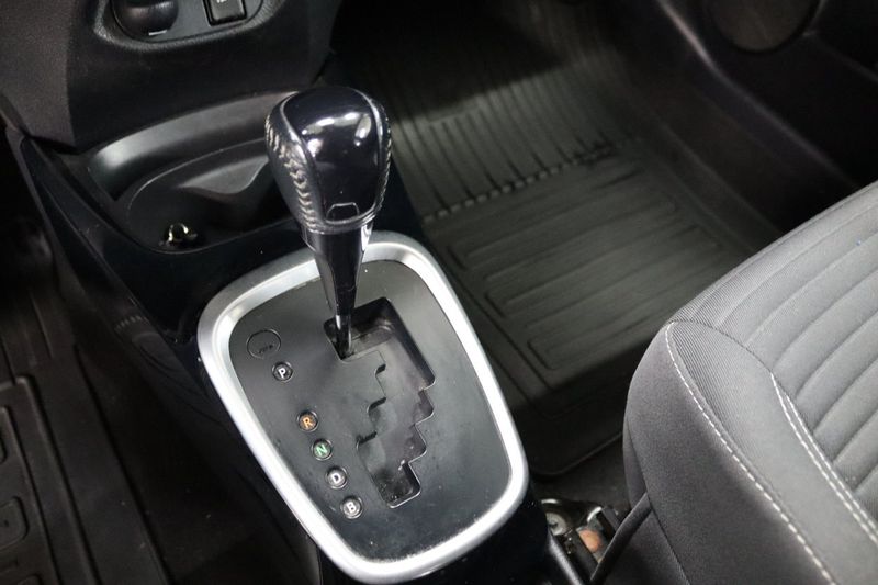 Toyota Yaris bild 16