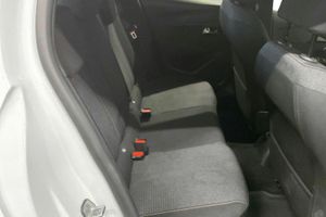 Peugeot 208 bild 8