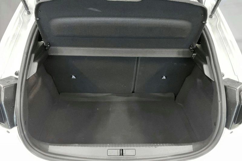Peugeot 208 bild 9