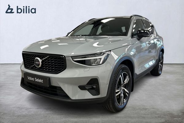 Volvo XC40 B3 FWD Bensin Plus Dark - 2025