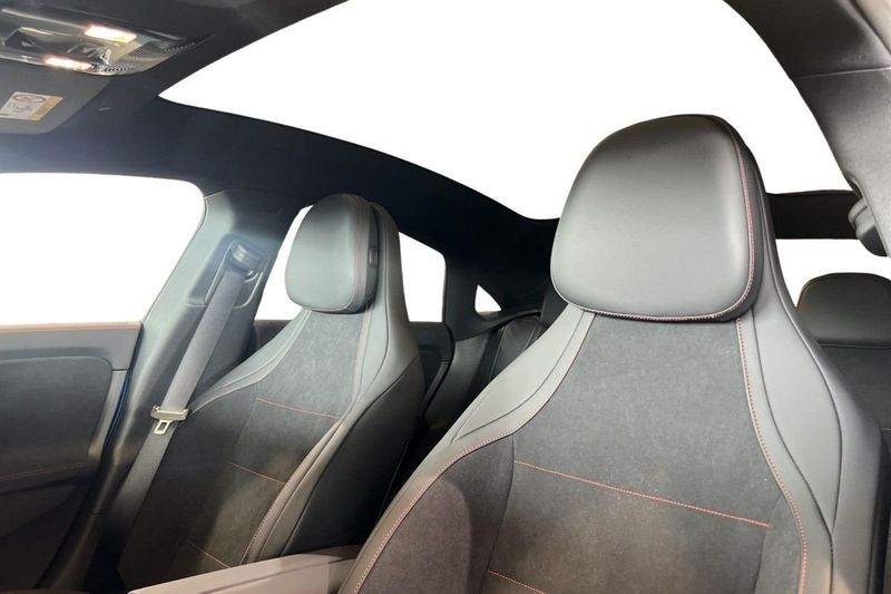 Mercedes CLA250 bild 13