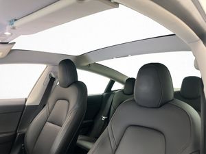 Tesla Model 3 bild 12