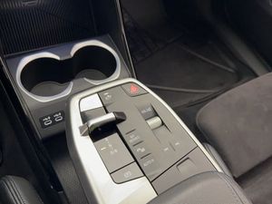 BMW iX1 bild 24