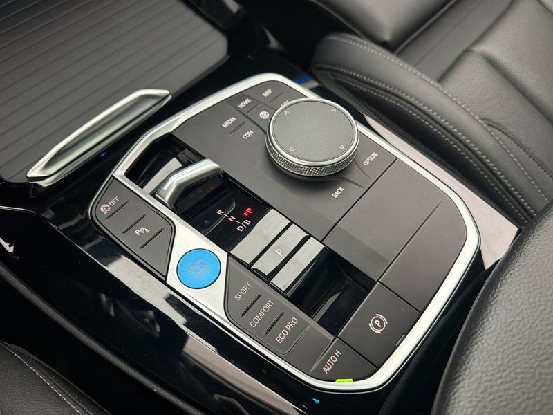 BMW iX3 bild 29