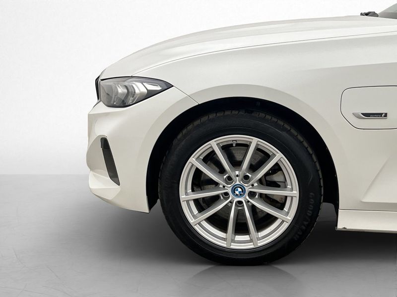 BMW 330 bild 33