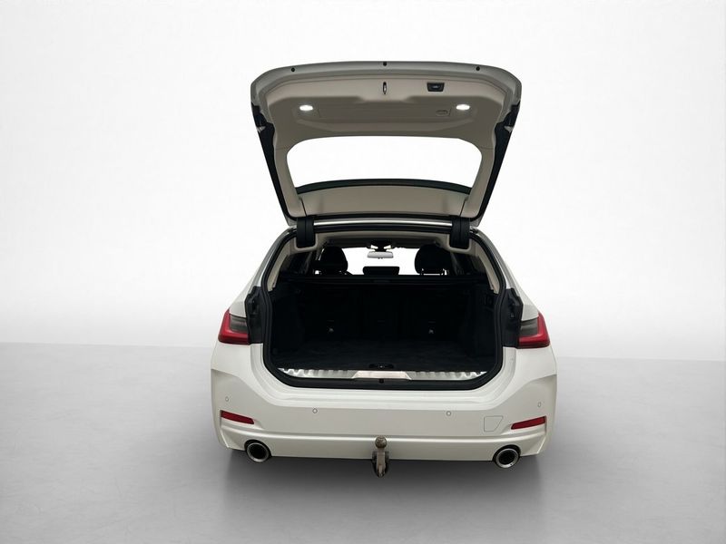 BMW 330 bild 30