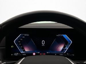 BMW 330 bild 15