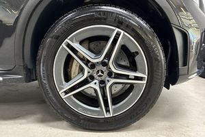 Mercedes GLC300 bild 11