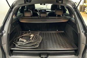 Mercedes GLC300 bild 10