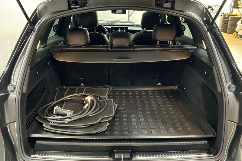 Mercedes GLC300 bild 10