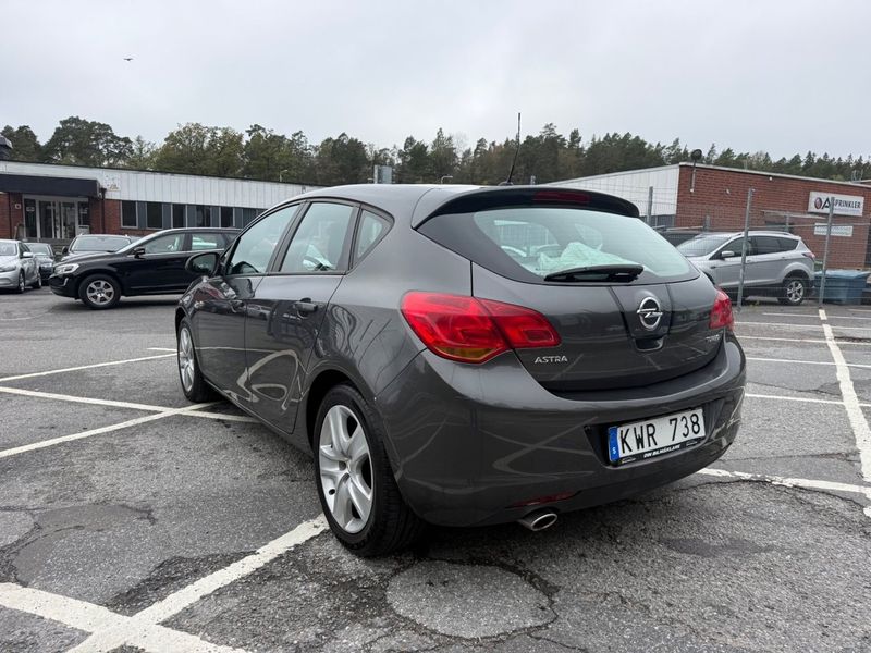 Opel Astra bild 5