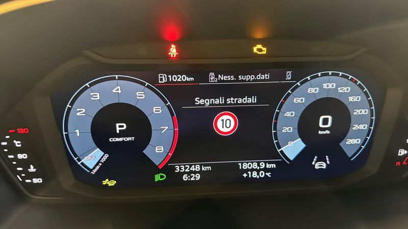Audi Q3 bild 21