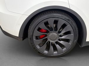 Tesla Model Y bild 12