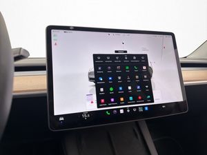 Tesla Model Y bild 27