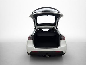Tesla Model Y bild 17