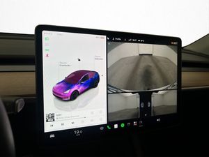 Tesla Model Y bild 30