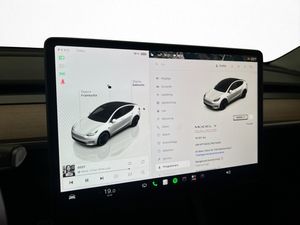 Tesla Model Y bild 34