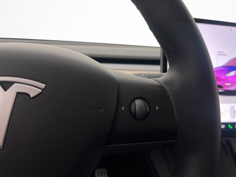 Tesla Model Y bild 26