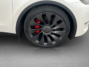Tesla Model Y bild 13